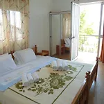 George's Apartamento Chrani